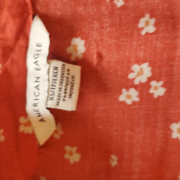 American Eagle: Button-up Crop Blouse, Size XS, Red-Orange - Picture 6 of 7
